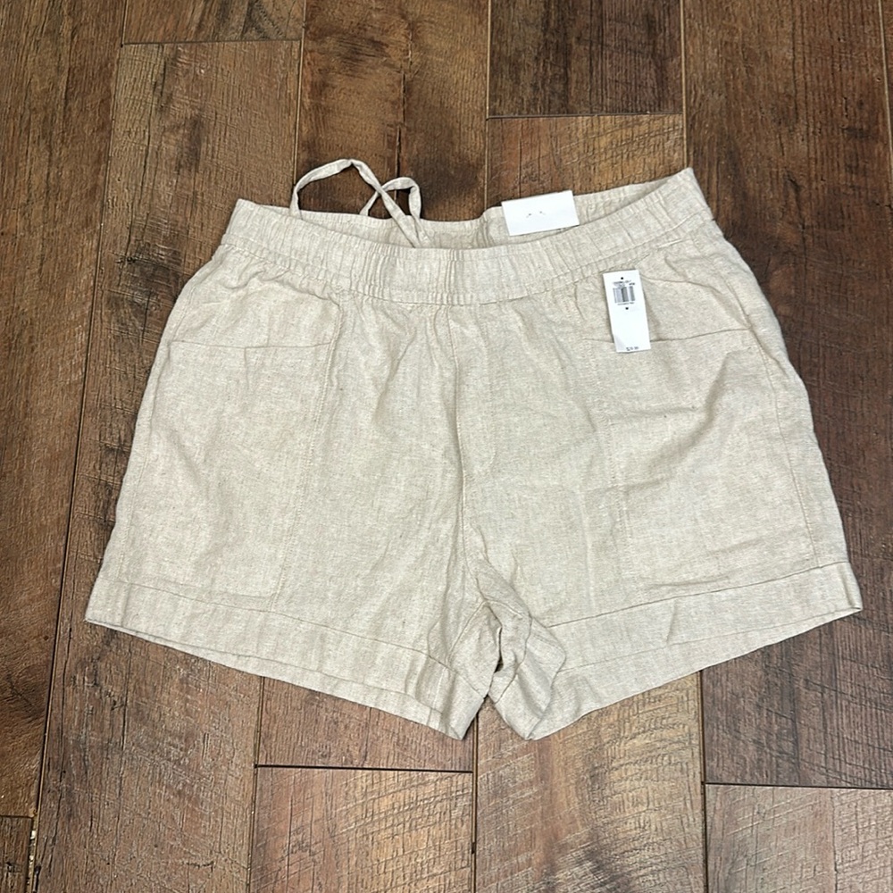 Old Navy women’s linen shorts